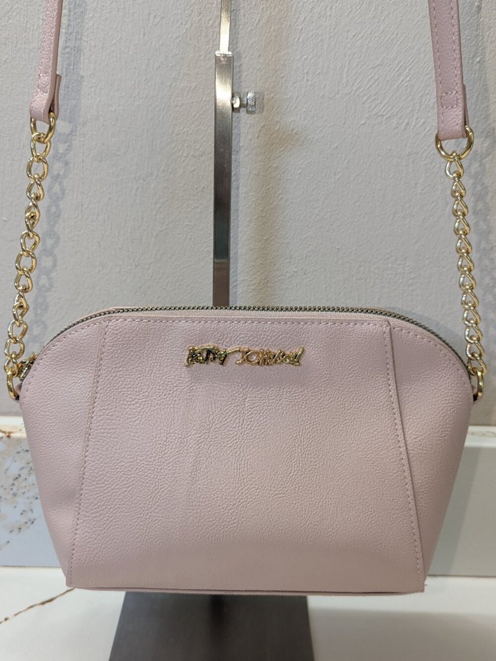 Betsey Johnson blush crossbody. EUC!